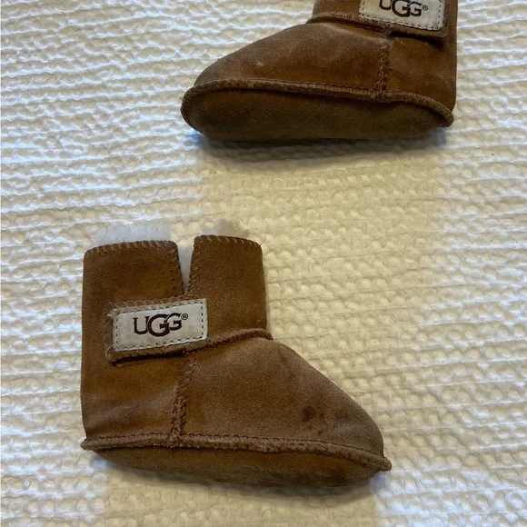 UGG Tan Baby Walker Boots with Cream Lining - Picture 4 of 4